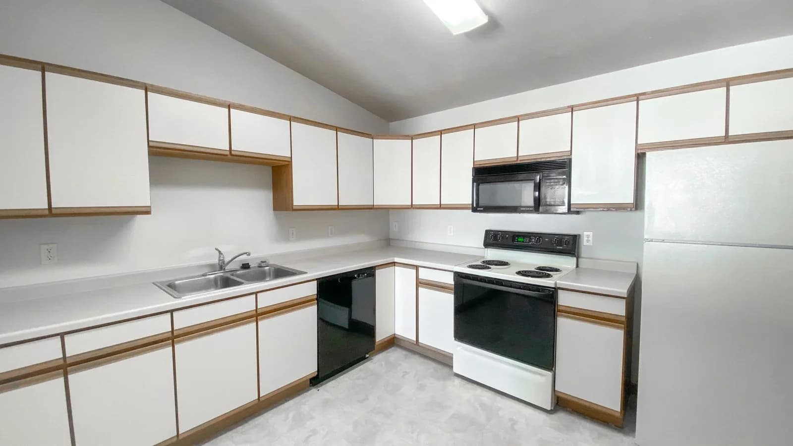 Amber Fields Apartments photo 9