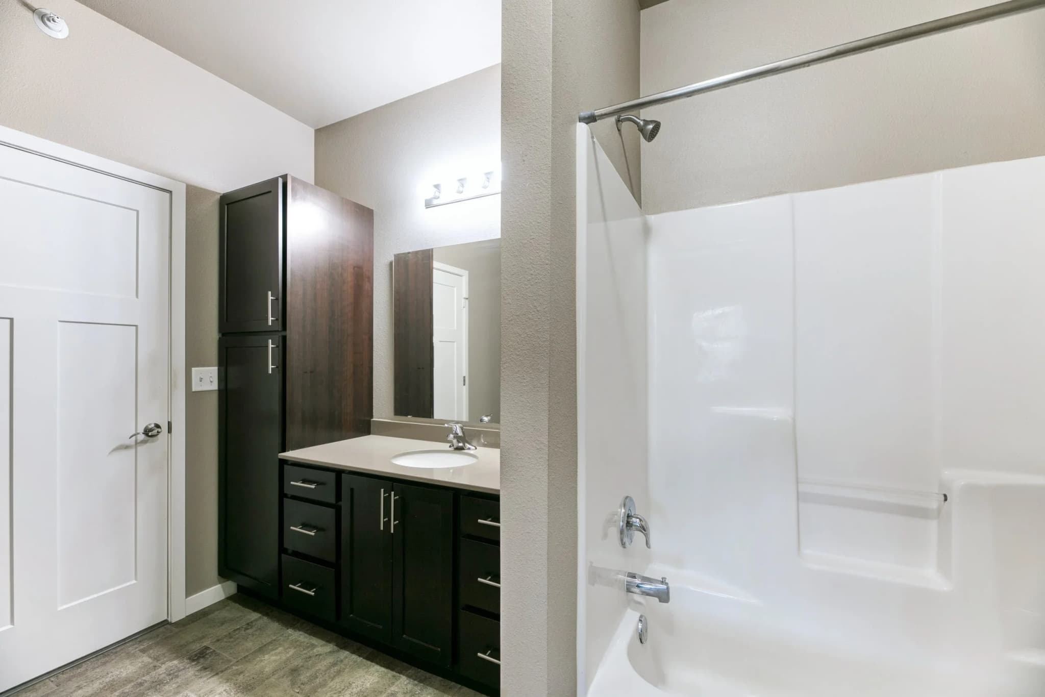 Pinecrest Apartment Homes photo 6