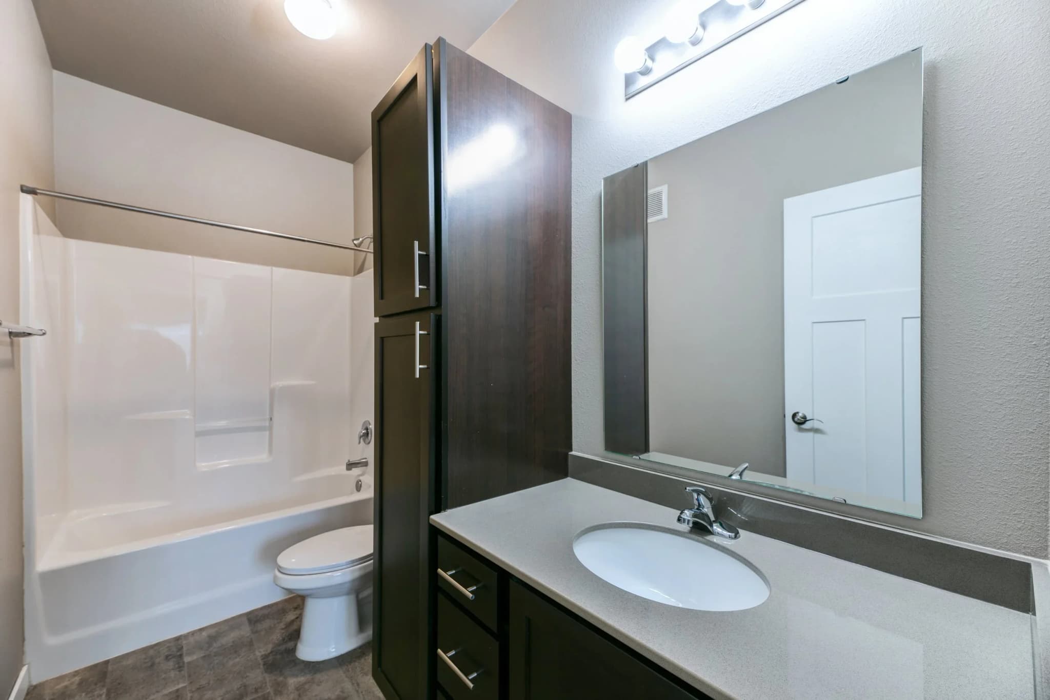 Pinecrest Apartment Homes photo 15