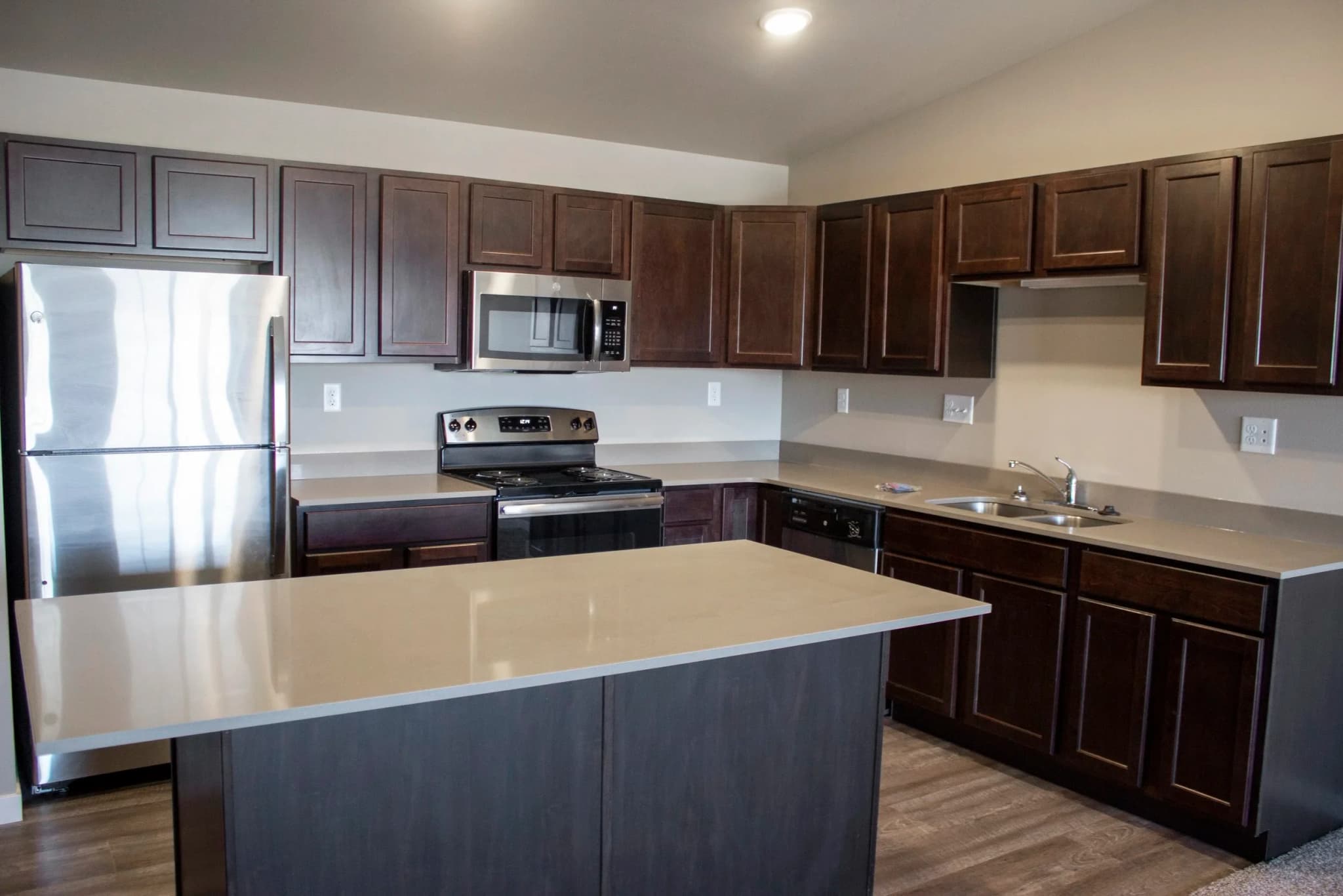 Rivers Bend Apartment Homes gallery image
